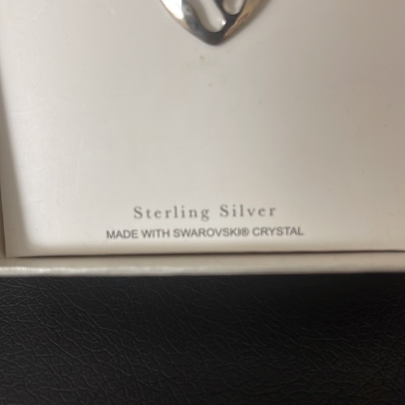Sterling silver made with Swarovski crystal- 18” chain - Picture 2 of 6